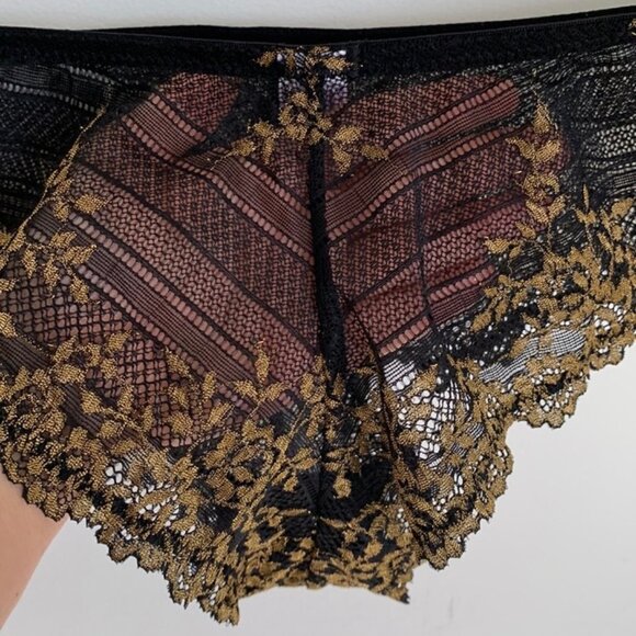 WACOAL Embrace Lace Tanga Black / Gold XL - Picture 12 of 13